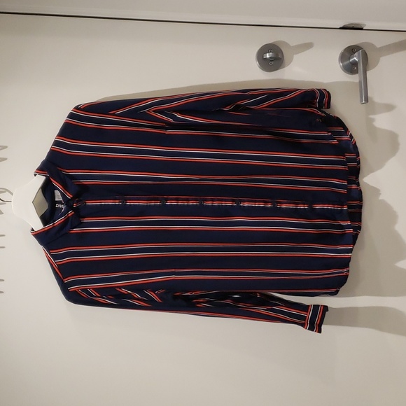 Striped Button-Front Shirt - 12 - Picture 4 of 4